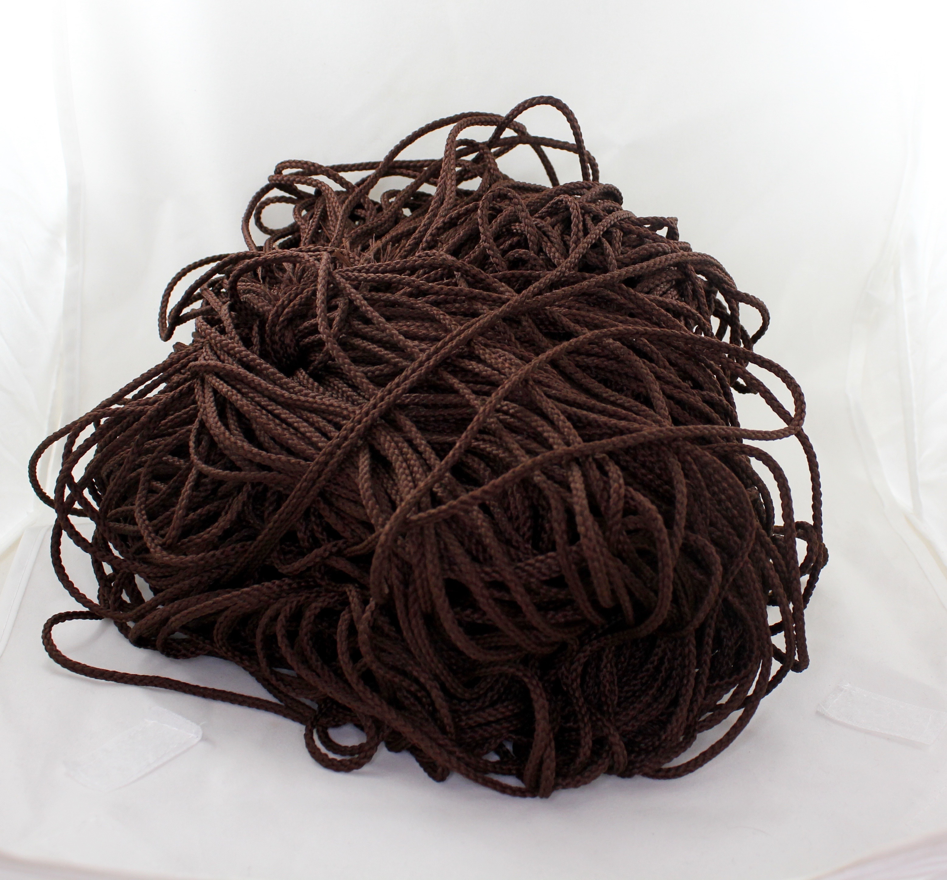 Шнур цв. коричневый 4мм крупное плетение 200м