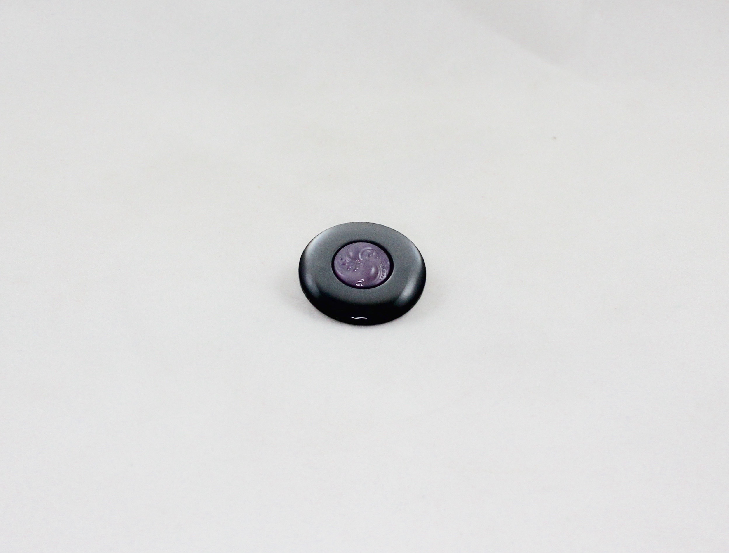 Пуговицы черные 44L(28mm)